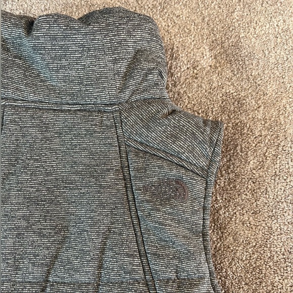 The North Face Women’s Pseudio Vest - Picture 9 of 11